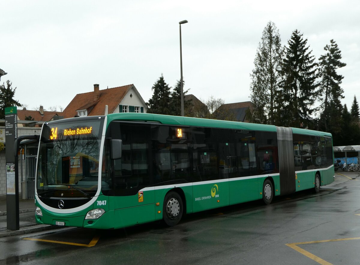 (247'891) - BVB Basel - Nr. 7047/BS 99'347 - Mercedes am 30. M�rz 2023 in Bottmingen, Schloss