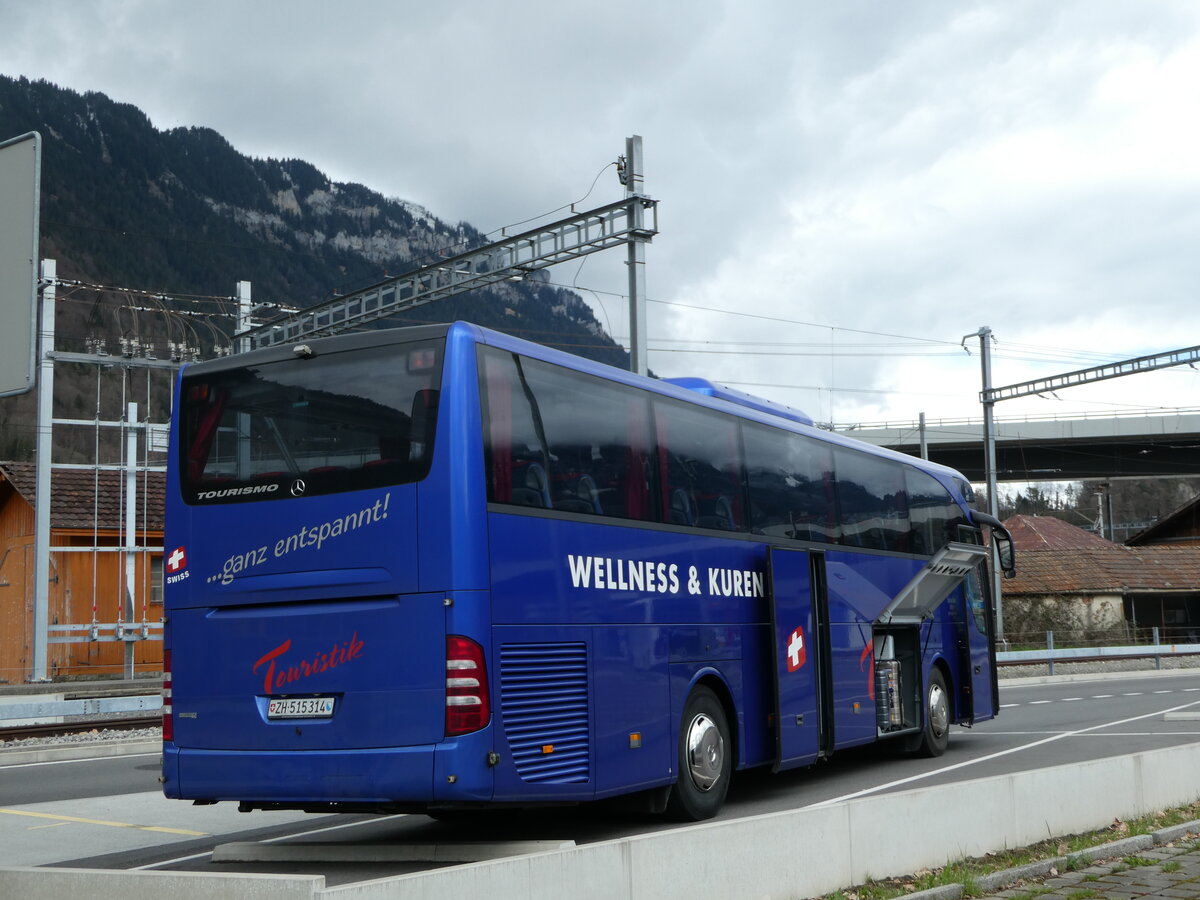 (247'963) - Corba Bus, Z�rich - ZH 515'314 - Mercedes am 2. April 2023 beim Bahnhof Interlaken Ost