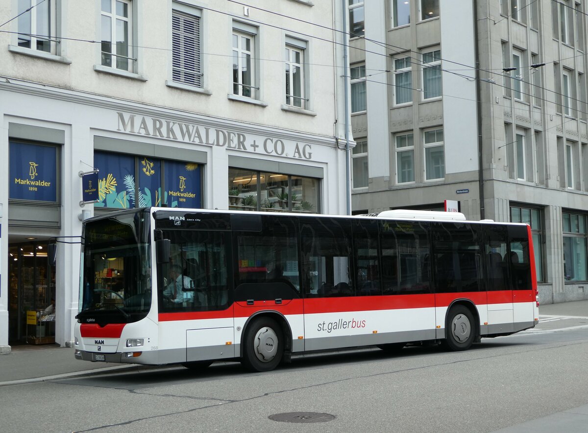 (248'430) - St. Gallerbus, St. Gallen - Nr. 268/SG 198'268 - MAN/G�ppel am 13. April 2023 beim Bahnhof St. Gallen