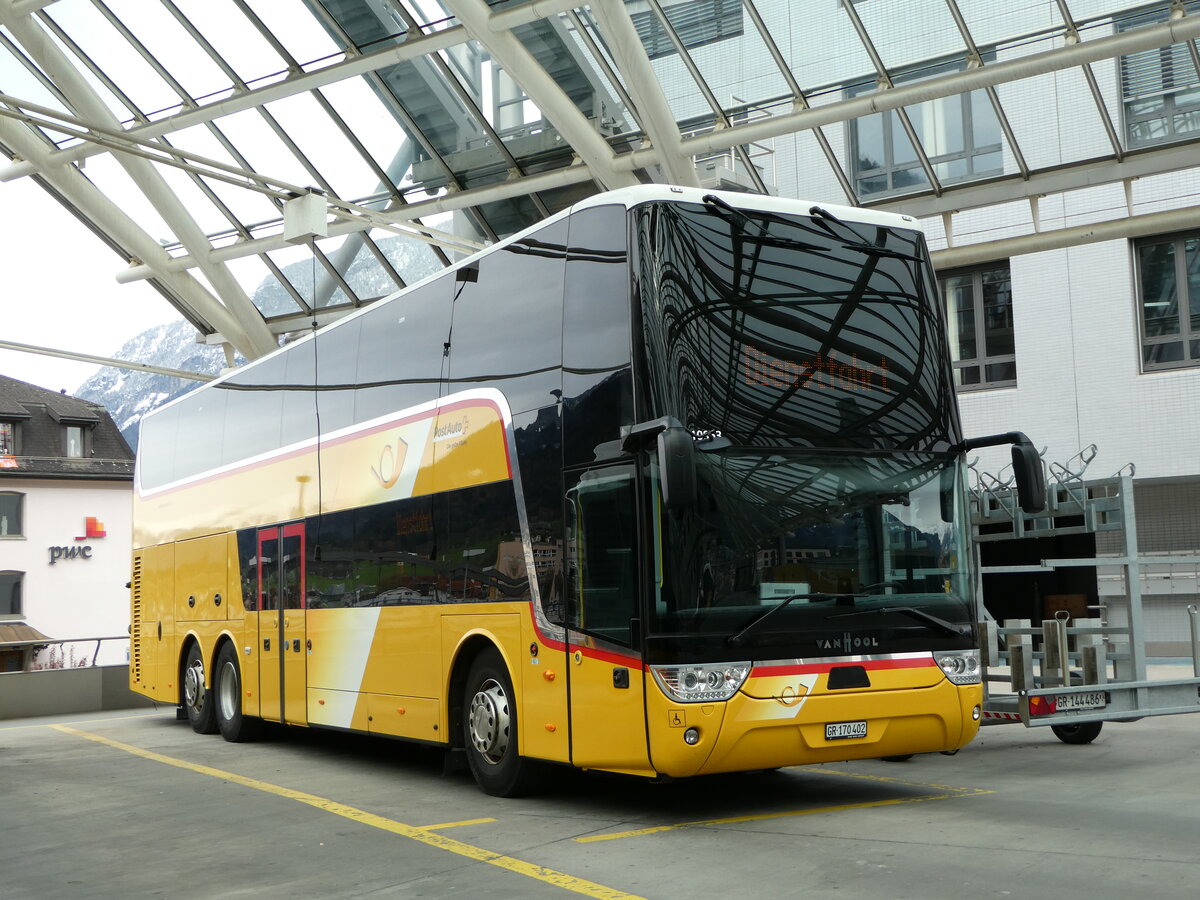 (248'554) - PostAuto Graub�nden - GR 170'402/PID 10'963 - Van Hool am 15. April 2023 in Chur, Postautostation