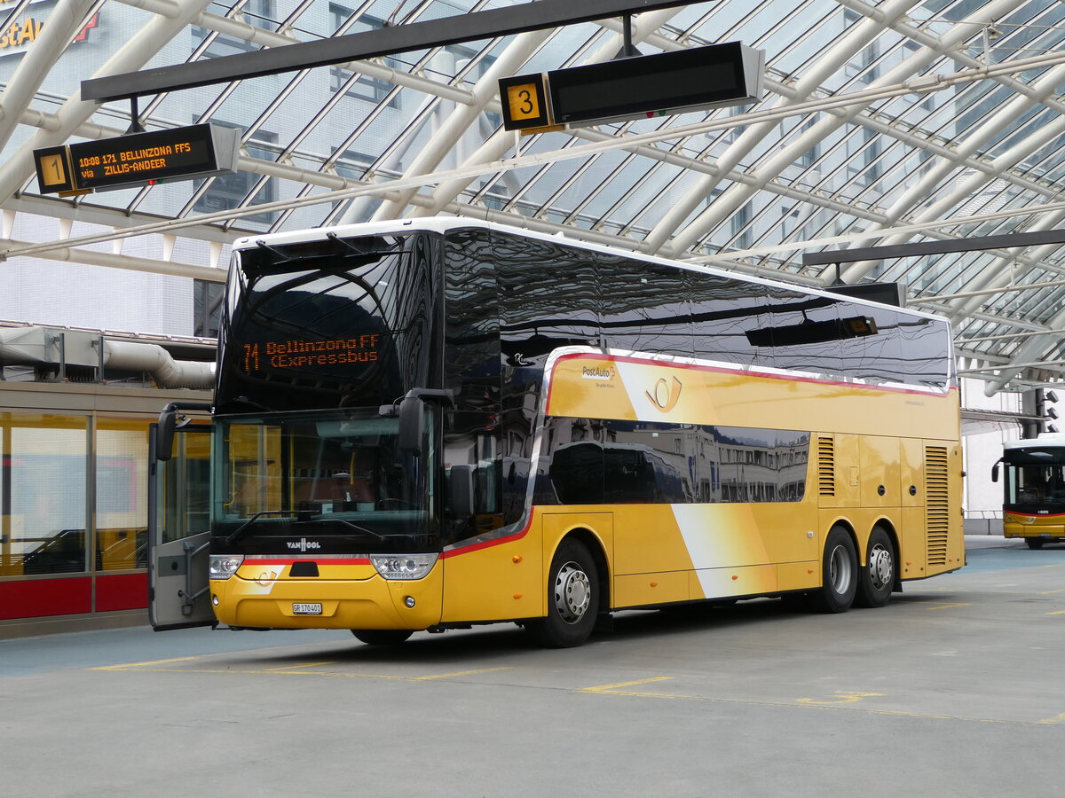 (248'557) - PostAuto Graub�nden - GR 170'401/PID 10'962 - Van Hool am 15. April 2023 in Chur, Postautostation