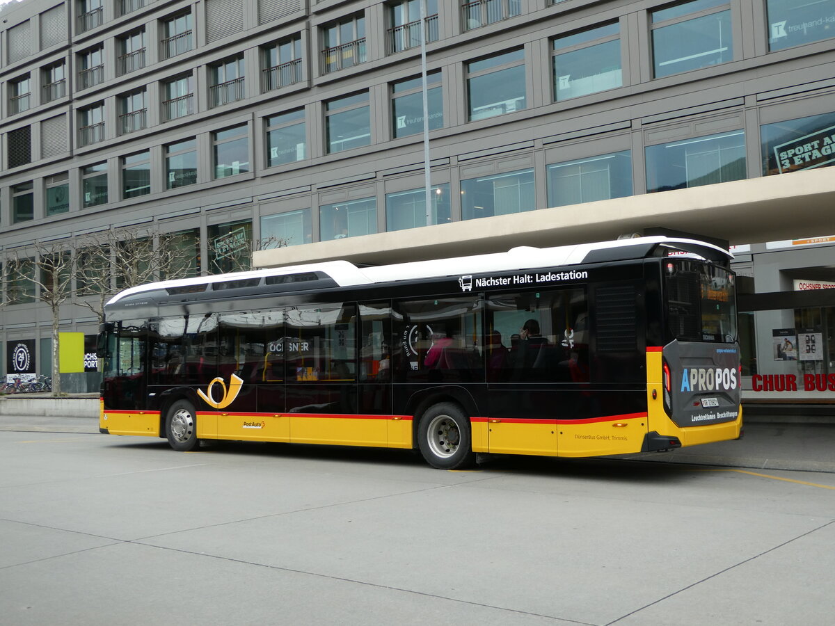 (248'569) - D�nser, Trimmis - GR 27'692/PID 11'894 - Scania (ex GR 166'037) am 15. April 2023 beim Bahnhof Chur 