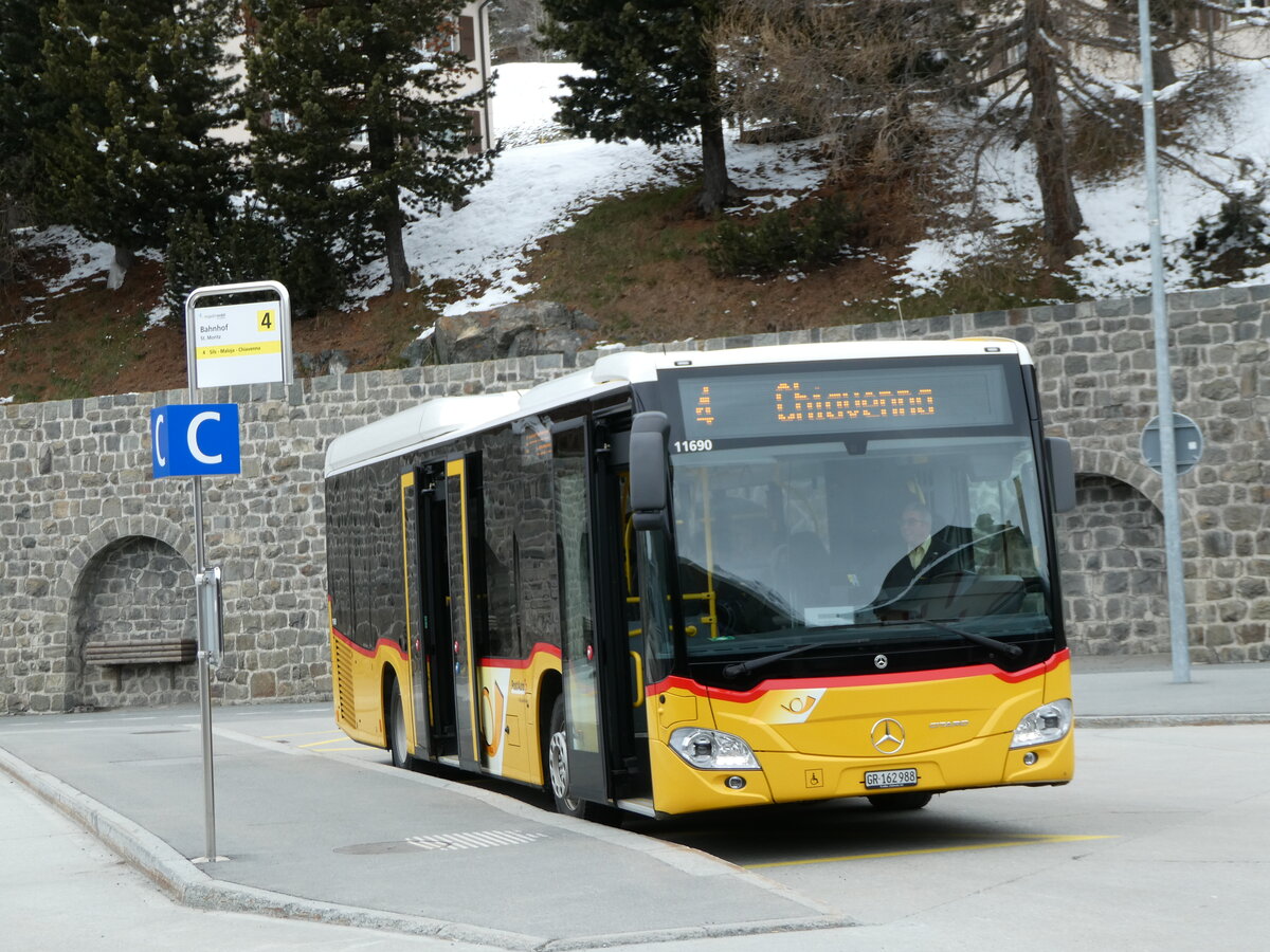 (248'604) - PostAuto Graub�nden - GR 162'988/PID 11'690 - Mercedes am 15. April 2023 beim Bahnhof St. Moritz