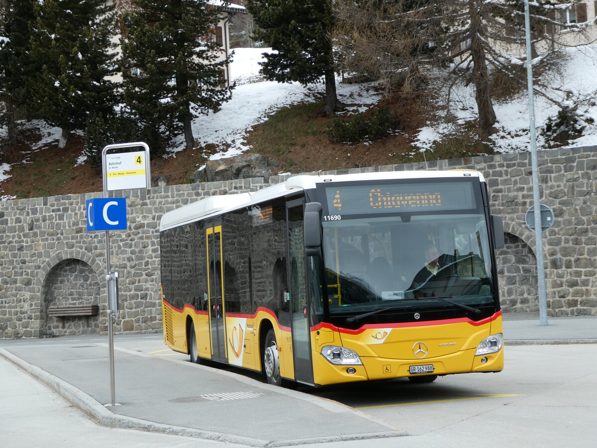 (248'605) - PostAuto Graub�nden - GR 162'988/PID 11'690 - Mercedes am 15. April 2023 beim Bahnhof St. Moritz