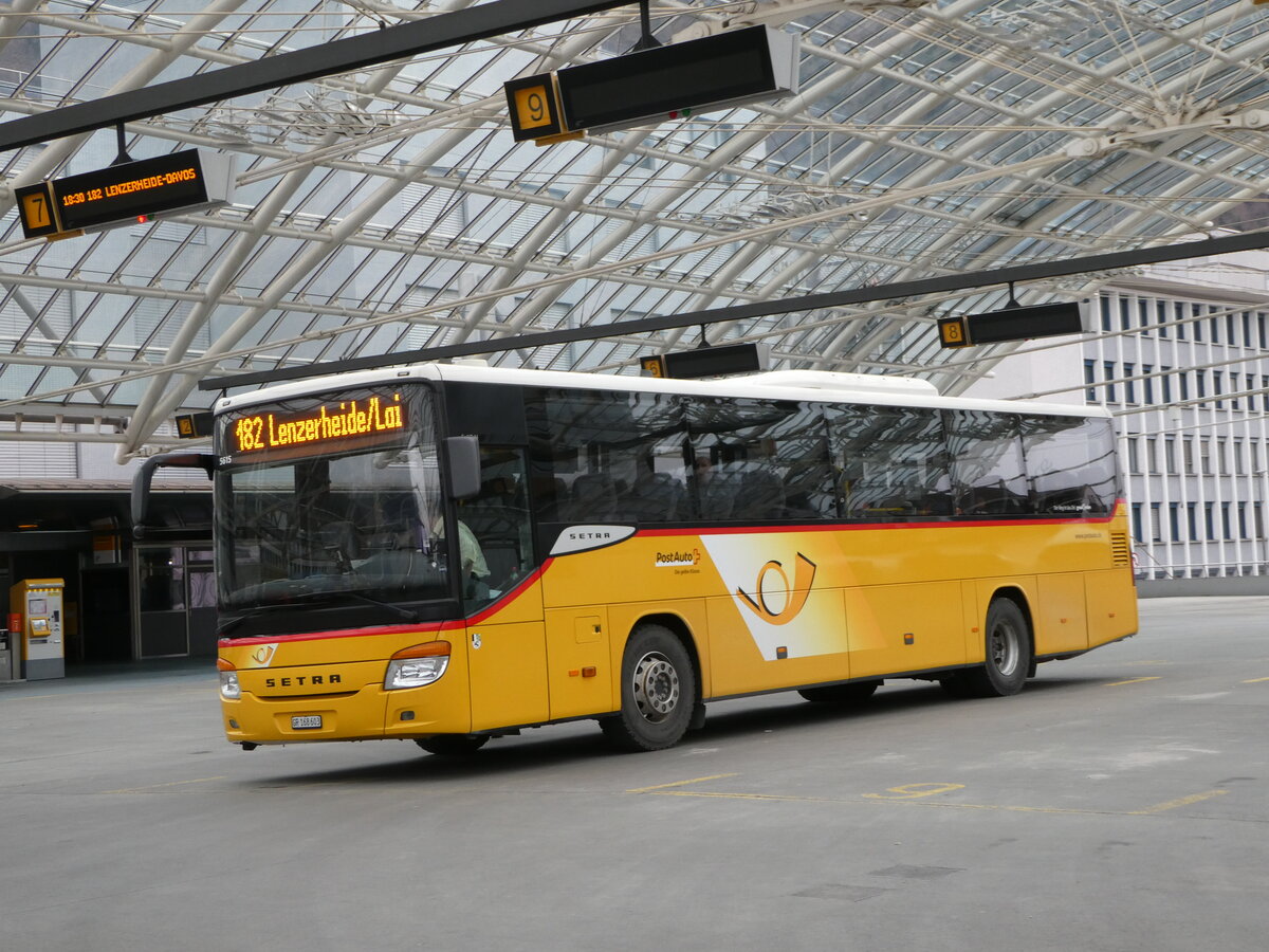 (248'649) - PostAuto Graub�nden - GR 168'603/PID 5615 - Setra am 15. April 2023 in Chur, Postautostation