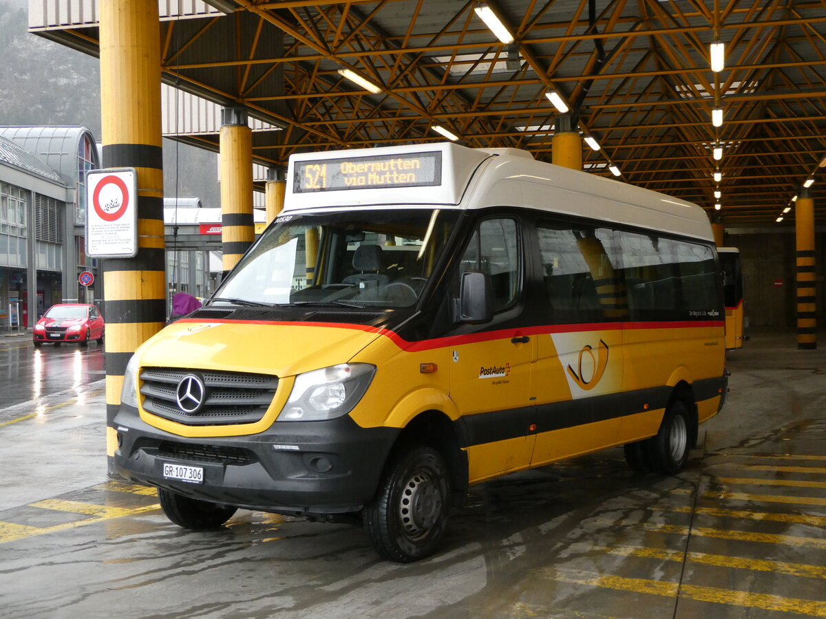 (248'667) - PostAuto Graub�nden - GR 107'306/PID 10'530 - Mercedes am 16. April 2023 in Thusis, Postautostation