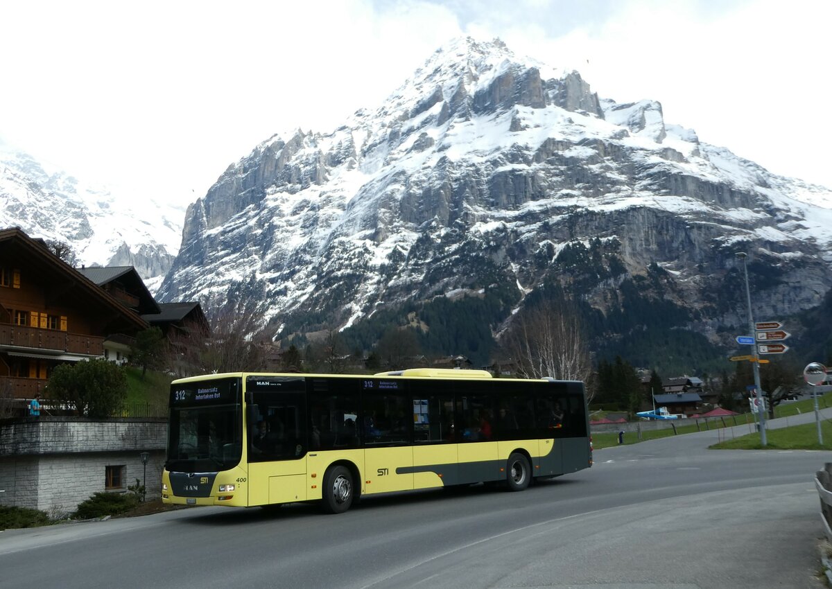 (248'825) - STI Thun - Nr. 400/BE 849'400 - MAN am 18. April 2023 in Grindelwald, S�ge Grund