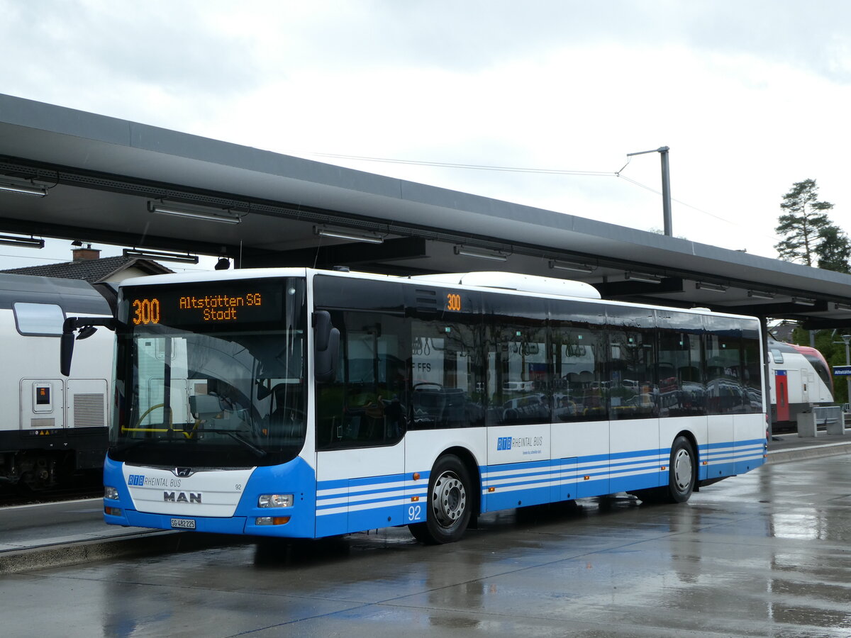 (249'097) - RTB Altst�tten - Nr. 92/SG 482'225 - MAN (ex PostBus/A BD 15'335) am 25. April 2023 beim Bahnhof Altst�tten