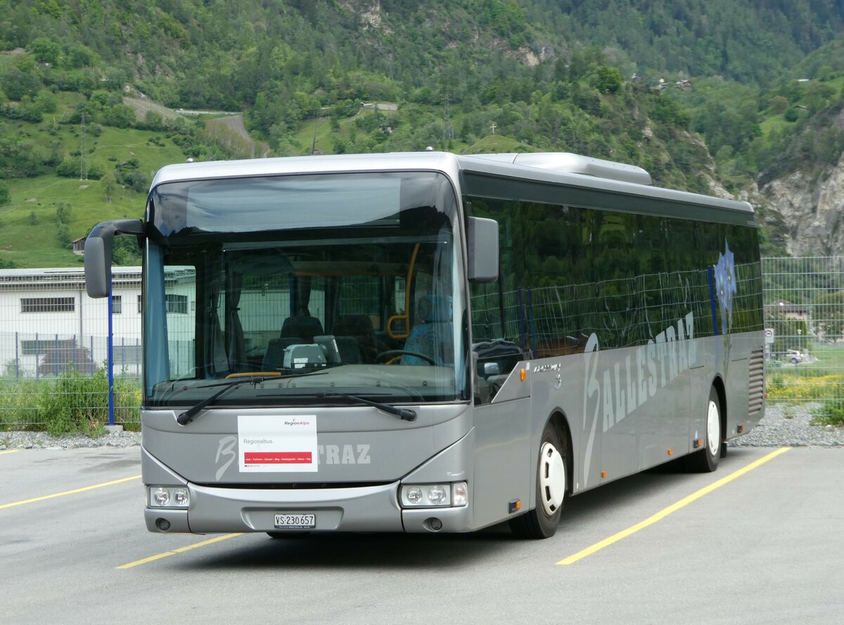(250'008) - Ballestraz, Gr�ne - VS 230'657 - Irisbus am 13. Mai 2023 in Turtmann, Garage Ruffiner (Einsatz RegionAlps)