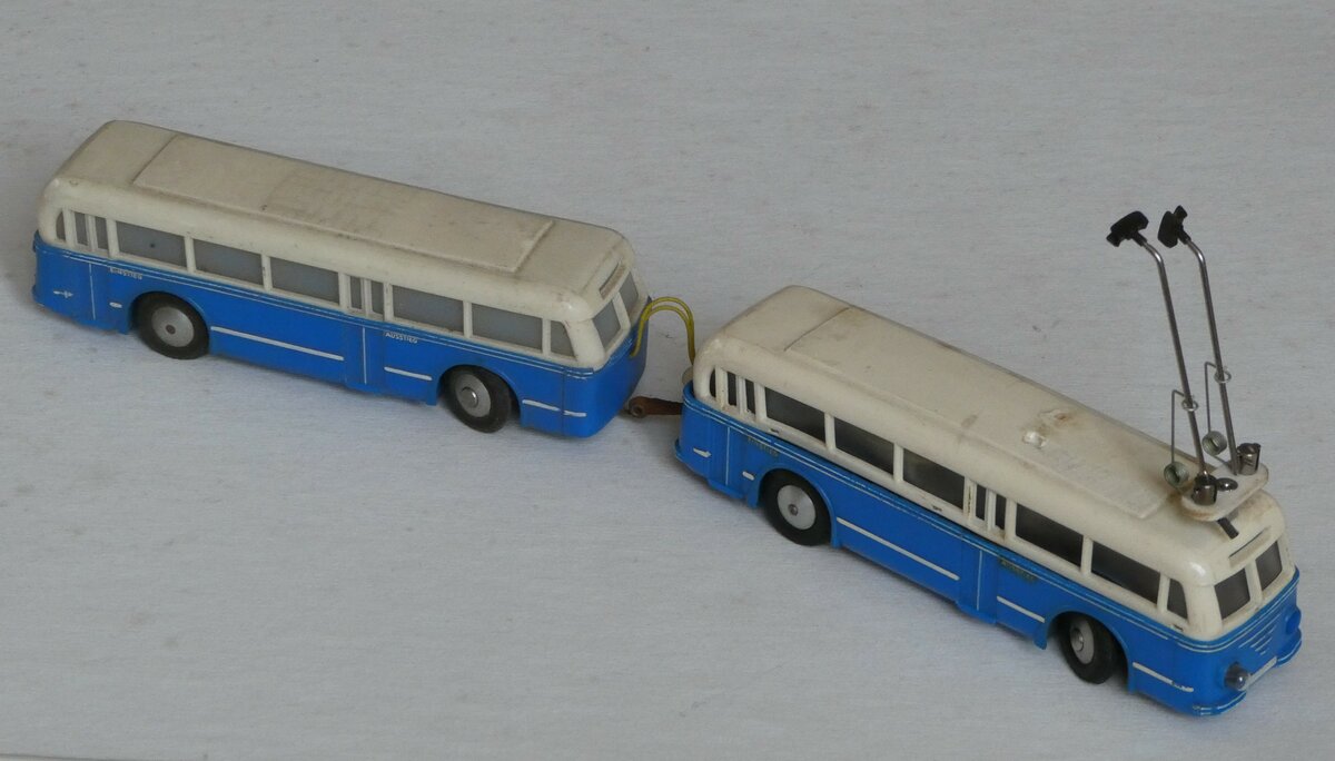(250'450) - Aus Deutschland: ??? - B�ssing Trolleybus + B�ssing Personenanh�nger am 26. Mai 2023 in Thun (Modelle)