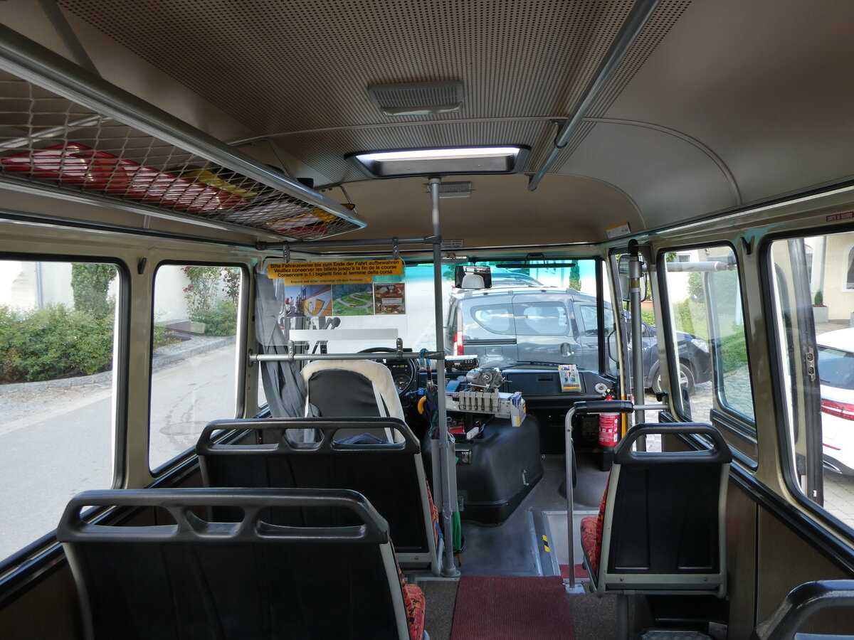 (250'921) - Hahn, M�nchen - Nr. 6/M-MB 309H - Mercedes (ex M�ller, CH-Ennetmoos Nr. 6; ex Portenier, CH-Adelboden Nr. 6/PID 492; ex Geiger, CH-Adelboden Nr. 6) am 3. Juni 2023 in Rottersdorf, Vilstaler Hof (Innenaufnahme)