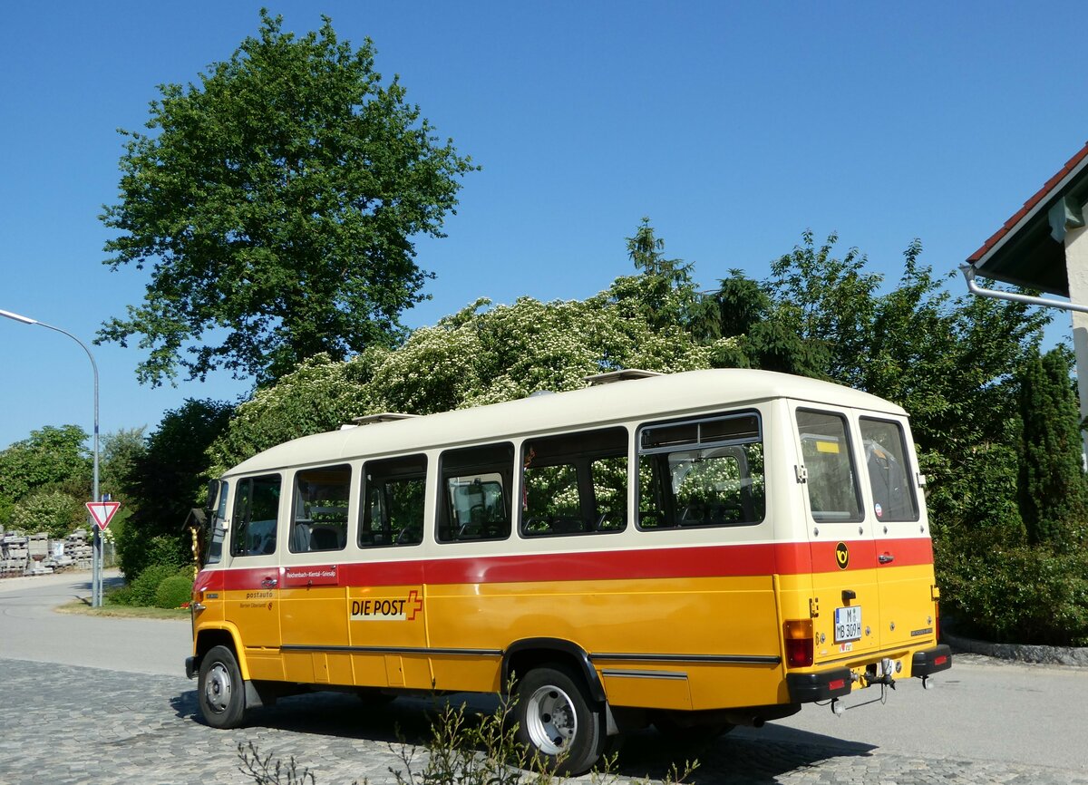 (250'927) - Hahn, M�nchen - Nr. 6/M-MB 309H - Mercedes (ex M�ller, CH-Ennetmoos Nr. 6; ex Portenier, CH-Adelboden Nr. 6/PID 492; ex Geiger, CH-Adelboden Nr. 6) am 4. Juni 2023 in Rottersdorf, Vilstaler Hof