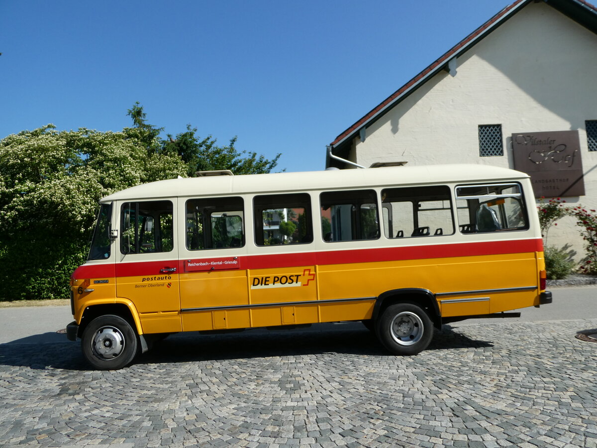 (250'929) - Hahn, M�nchen - Nr. 6/M-MB 309H - Mercedes (ex M�ller, CH-Ennetmoos Nr. 6; ex Portenier, CH-Adelboden Nr. 6/PID 492; ex Geiger, CH-Adelboden Nr. 6) am 4. Juni 2023 in Rottersdorf, Vilstaler Hof