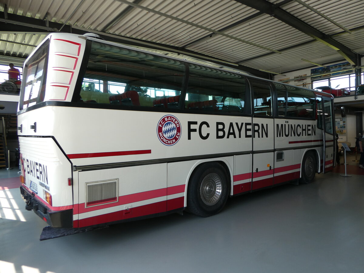 (250'949) - Auw�rter, Pilsting - LAN-KA 80H - Neoplan (ex Kander-Reisen, CH-Frutigen Nr. 1; ex M�ller, CH-Heiden)