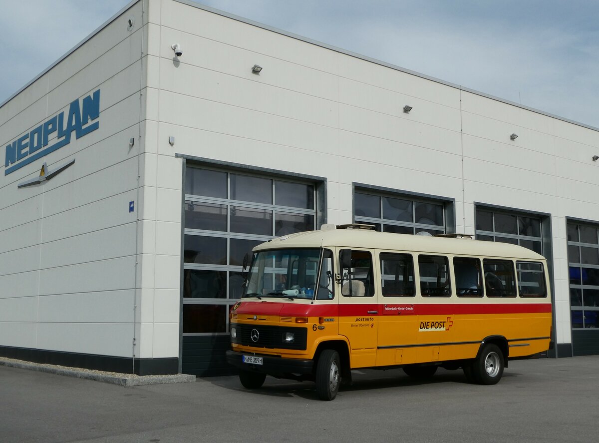 (251'053) - Hahn, M�nchen - Nr. 6/M-MB 309H - Mercedes (ex M�ller, CH-Ennetmoos Nr. 6; ex Portenier, CH-Adelboden Nr. 6/PID 492; ex Geiger, CH-Adelboden Nr. 6) am 4. Juni 2023 in Pilsting, Auw�rter Automobil-Park