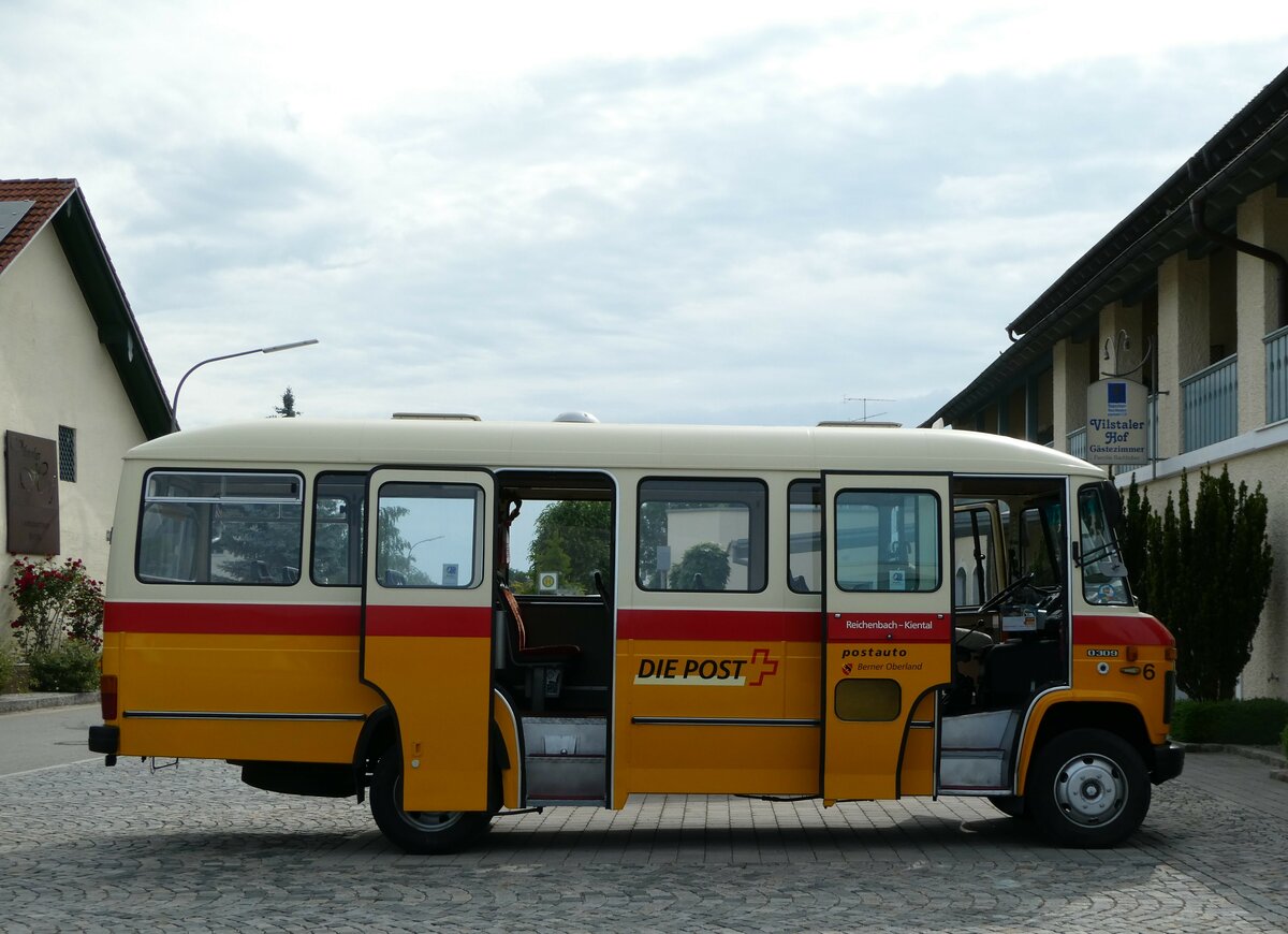 (251'065) - Hahn, M�nchen - Nr. 6/M-MB 309H - Mercedes (ex M�ller, CH-Ennetmoos Nr. 6; ex Portenier, CH-Adelboden Nr. 6/PID 492; ex Geiger, CH-Adelboden Nr. 6) am 5. Juni 2023 in Rottersdorf, Vilstaler Hof