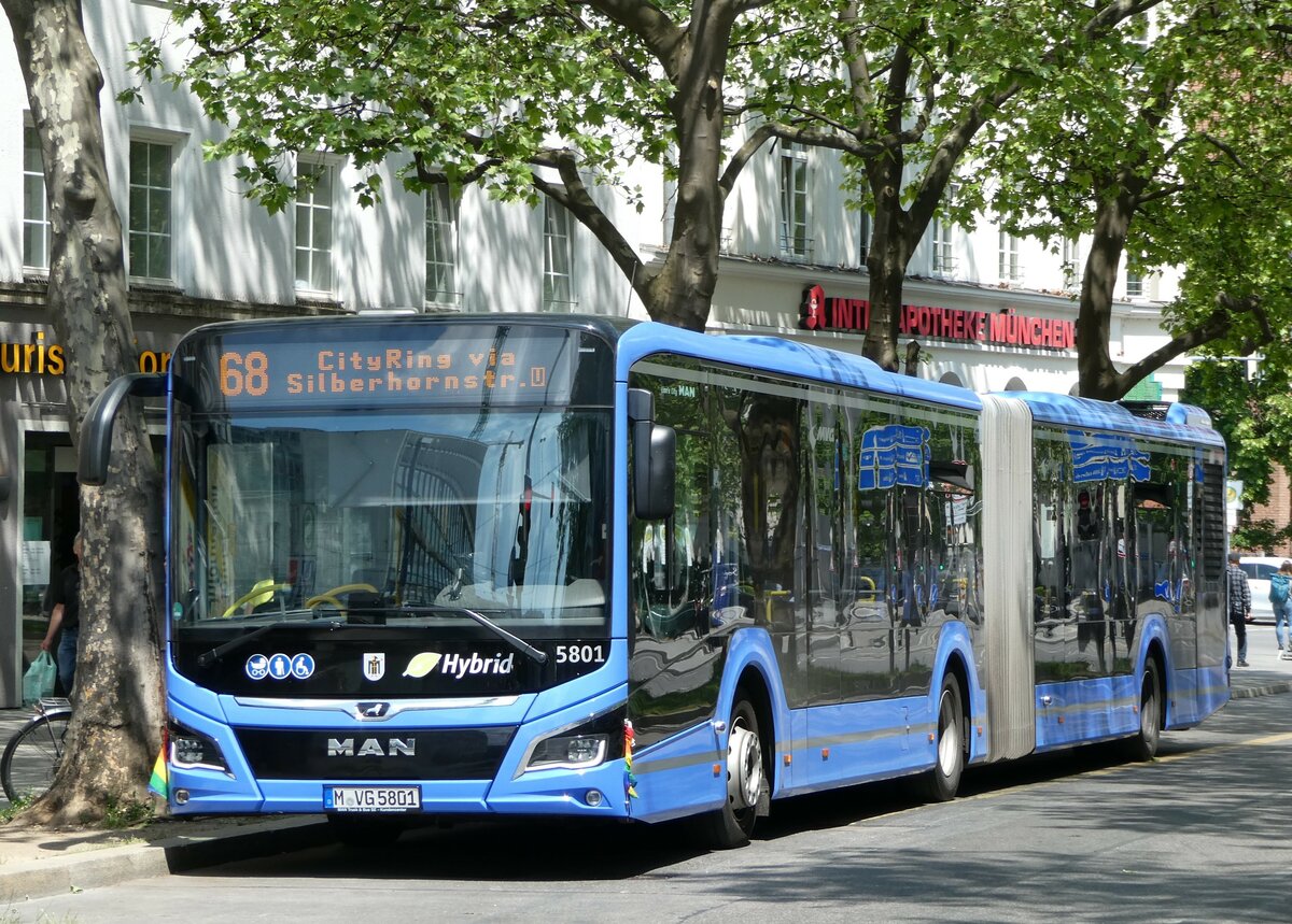 (251'090) - MVG M�nchen - Nr. 5801/M-VG 5801 - MAN am 5. Juni 2023 beim Hauptbahnhof M�nchen