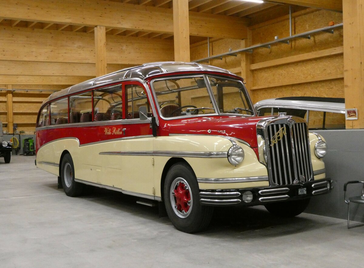 (251'252) - R�llin, Hirzel - FBW/FHS (ex Fl�ckiger, Rickenbach; ex Rieben, Aesch; ex Pfister, Th�rnen) am 10. Juni 2023 in N�fels, FBW-Museum