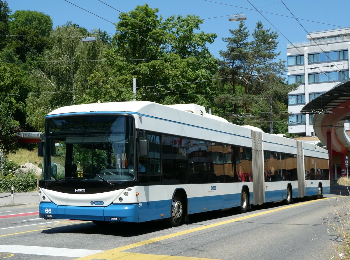 (251'445) - VBZ Z�rich - Nr. 66 - Hess/Hess Doppelgelenktrolleybus am 13. Juni 2023 in Z�rich, Bucheggplatz