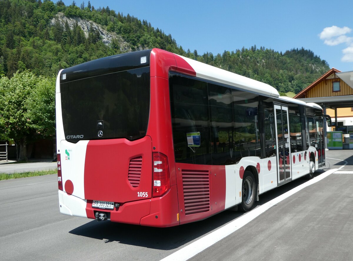 (251'561) - TPF Fribourg - Nr. 1055/FR 300'321 - Mercedes am 15. Juni 2023 beim Bahnhof Boltigen