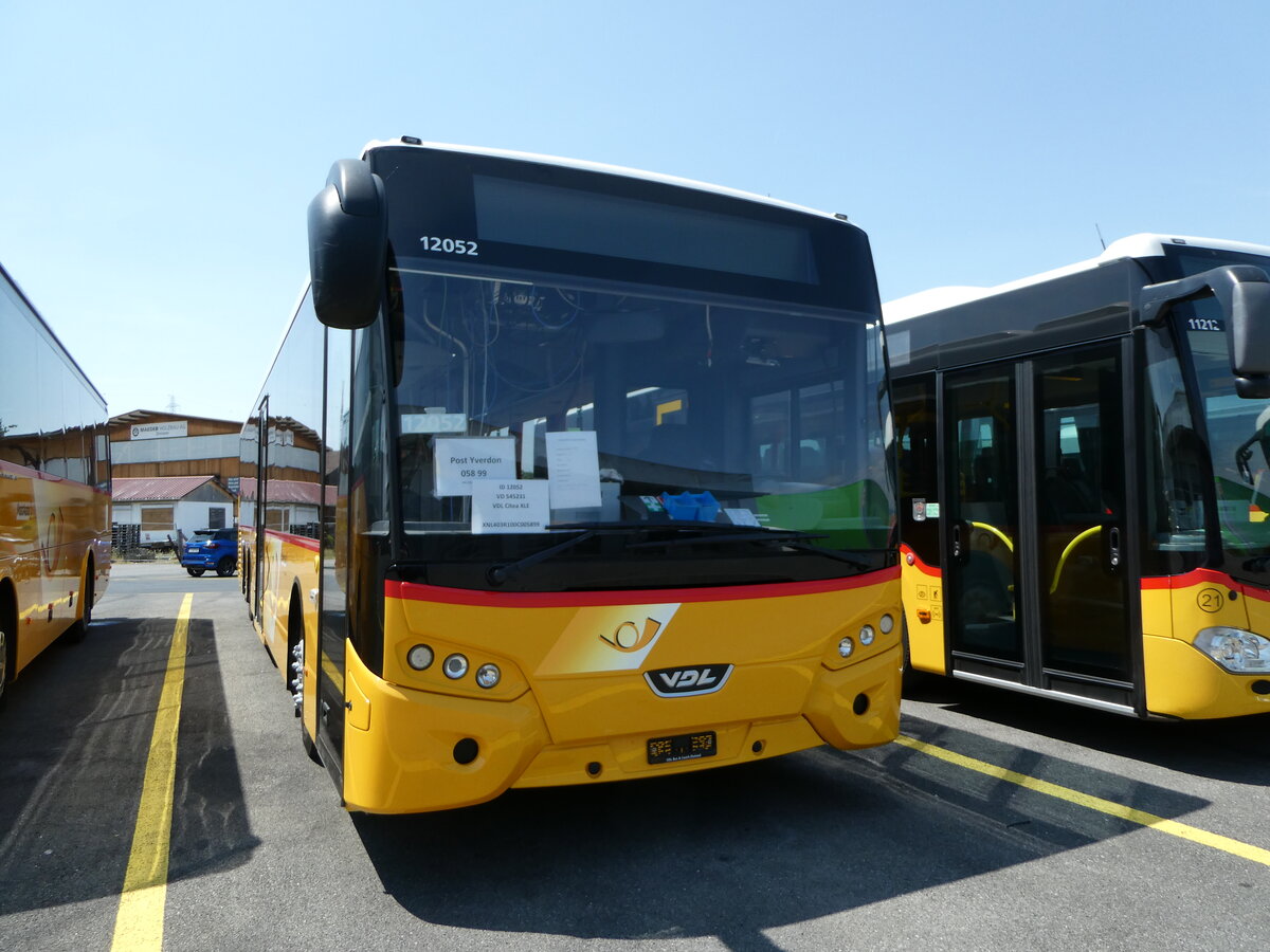 (251'597) - CarPostal Ouest - PID 12'052 - VDL (ex Ballestraz, Gr�ne) am 17. Juni 2023 in Kerzers, Interbus