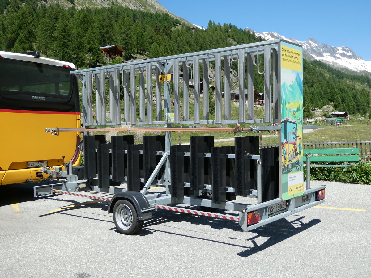 (252'073) - PostAuto Wallis - VS 152'048 - Zbinden Gep�ckanh�nger am 25. Juni 2023 auf der Fafleralp