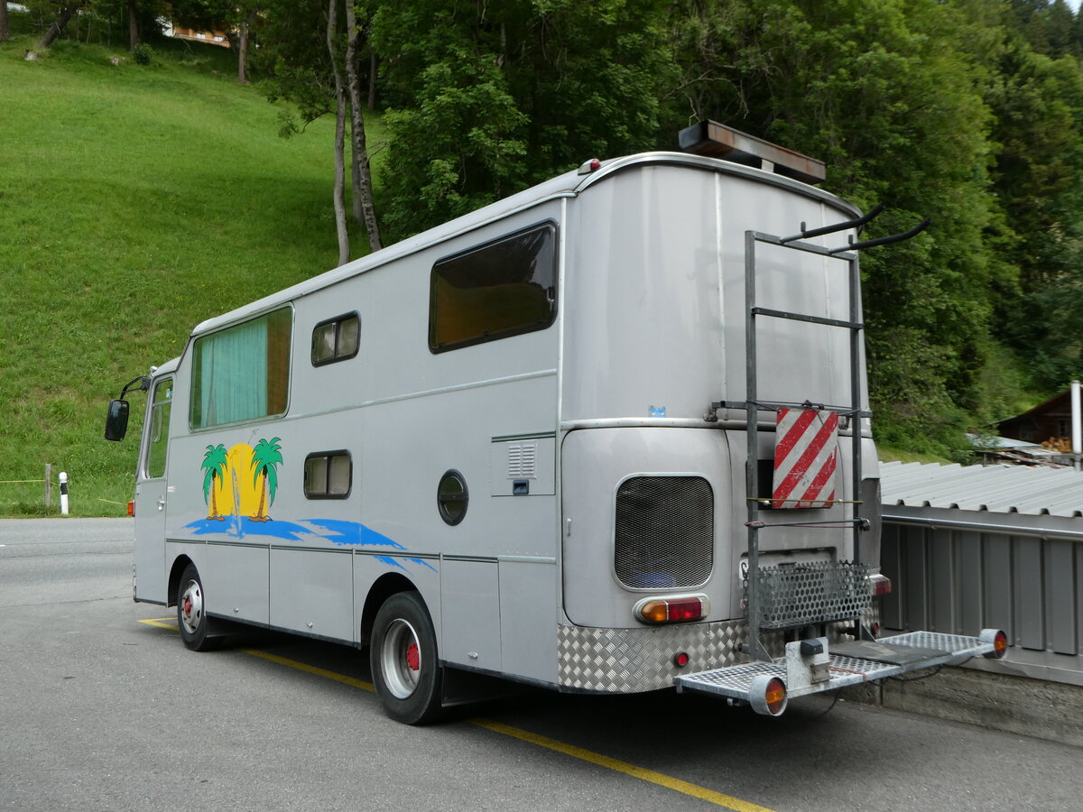(252'168) - Hildebrand, Adelboden - Setra am 28. Juni 2023 in Adelboden, Garage K�nzi