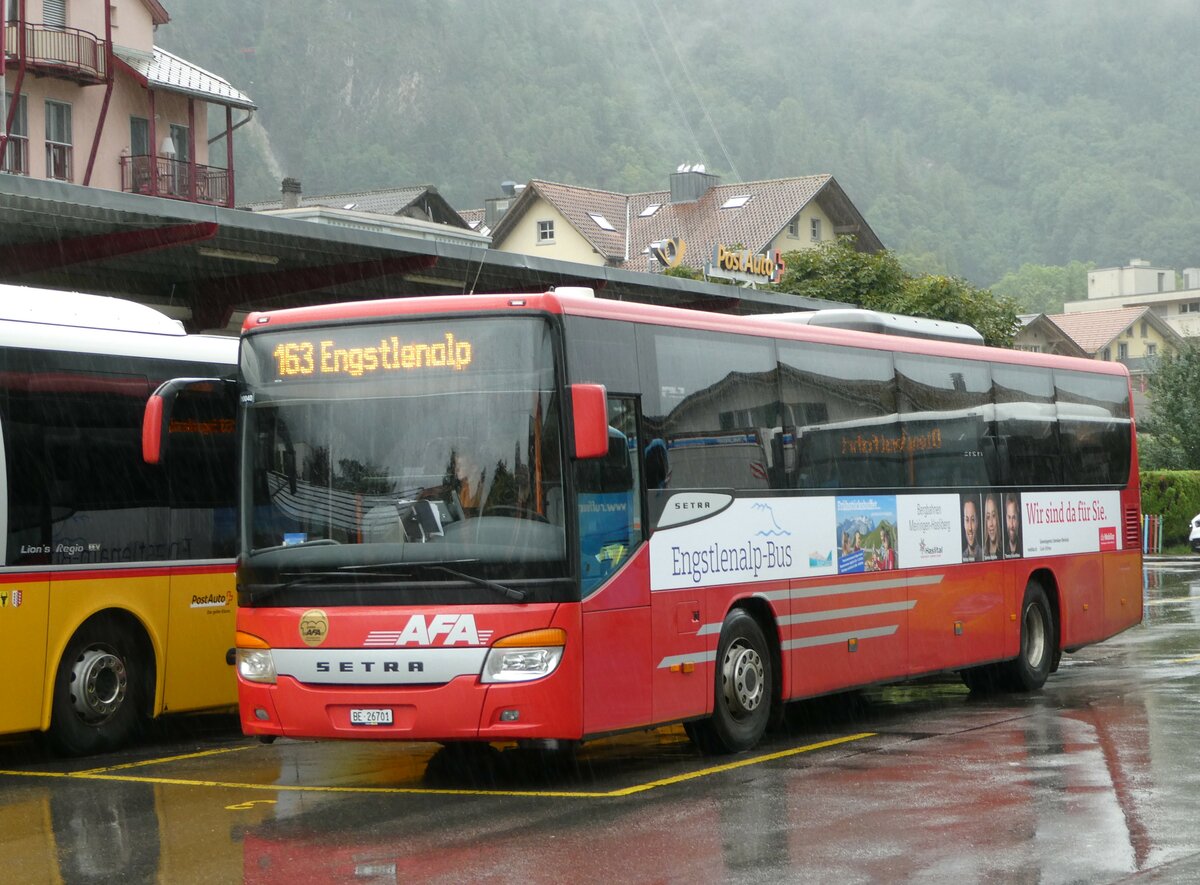 (252'980) - AFA Adelboden - Nr. 24/BE 26'701/PID 10'040 - Setra am 25. Juli 2023 in Meiringen, Postautostation (Einsatz: PostAuto f�r Engstlenalp-Bus)