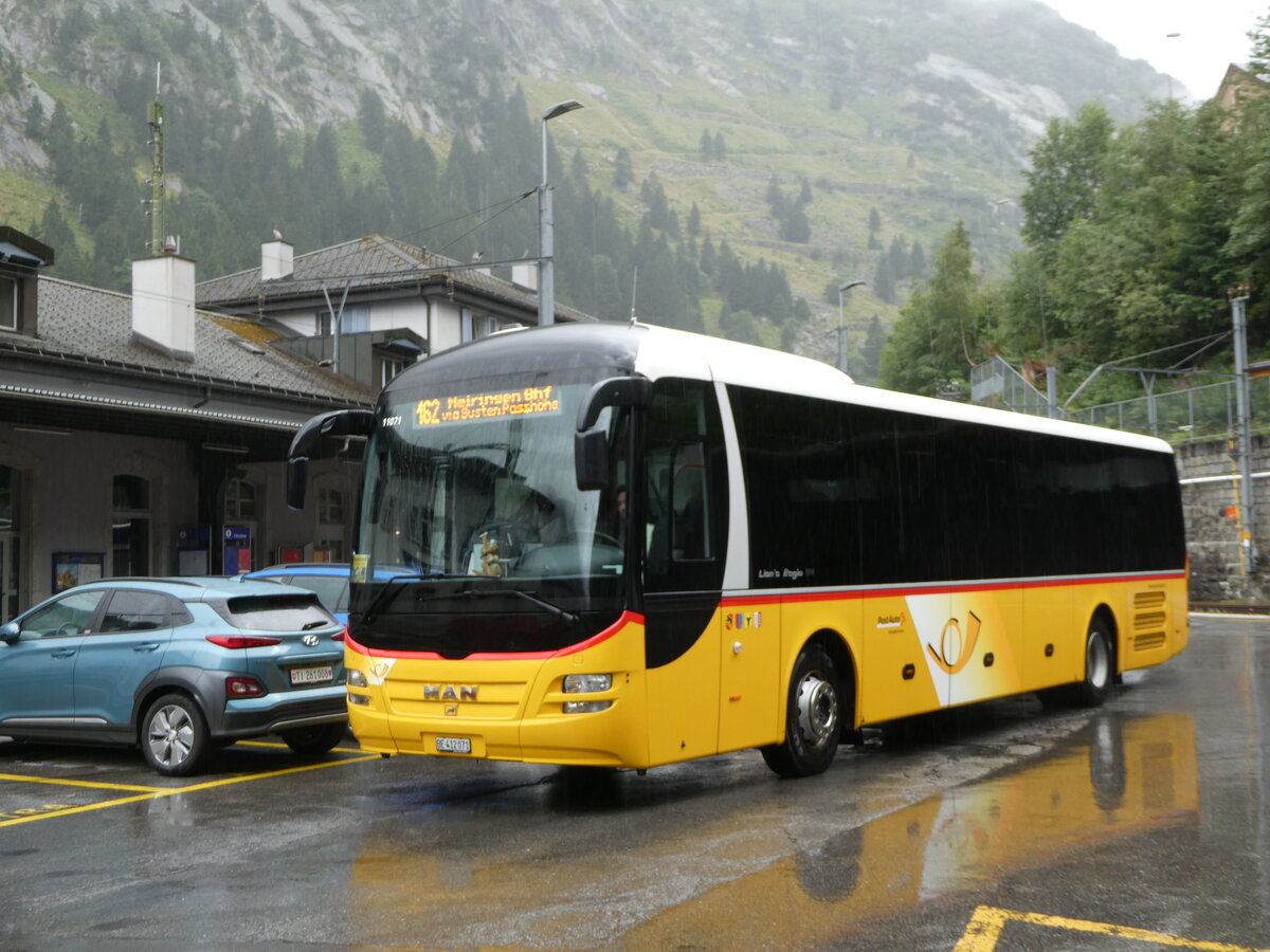 (253'037) - PostAuto Bern - Nr. 71/BE 412'071/PID 11'071 - MAN (ex PostAuto Zentralschweiz Nr. 20; ex Dillier, Sarnen Nr. 20) am 25. Juli 2023 beim Bahnhof G�schenen
