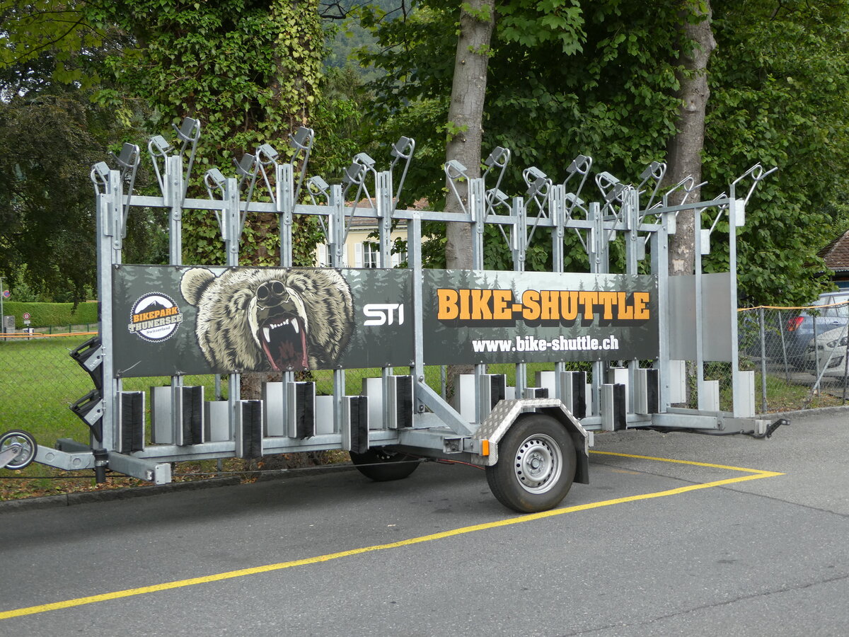 (253'273) - STI Thun - Nr. 282/BE 596'107 - Niederhauser Veloanh�nger am 1. August 2023 bei der Schiffl�ndte Thun