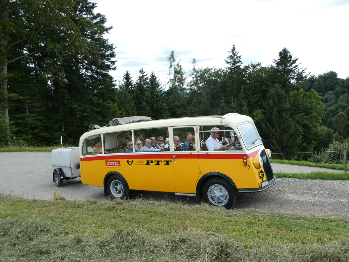 (253'567) - Schmid, Th�rishaus - Nr. 3/BE 26'760 - Saurer/Gangloff (ex Geiger, Adelboden Nr. 3) am 9. August 2023 in Bigenthal, Hellweid