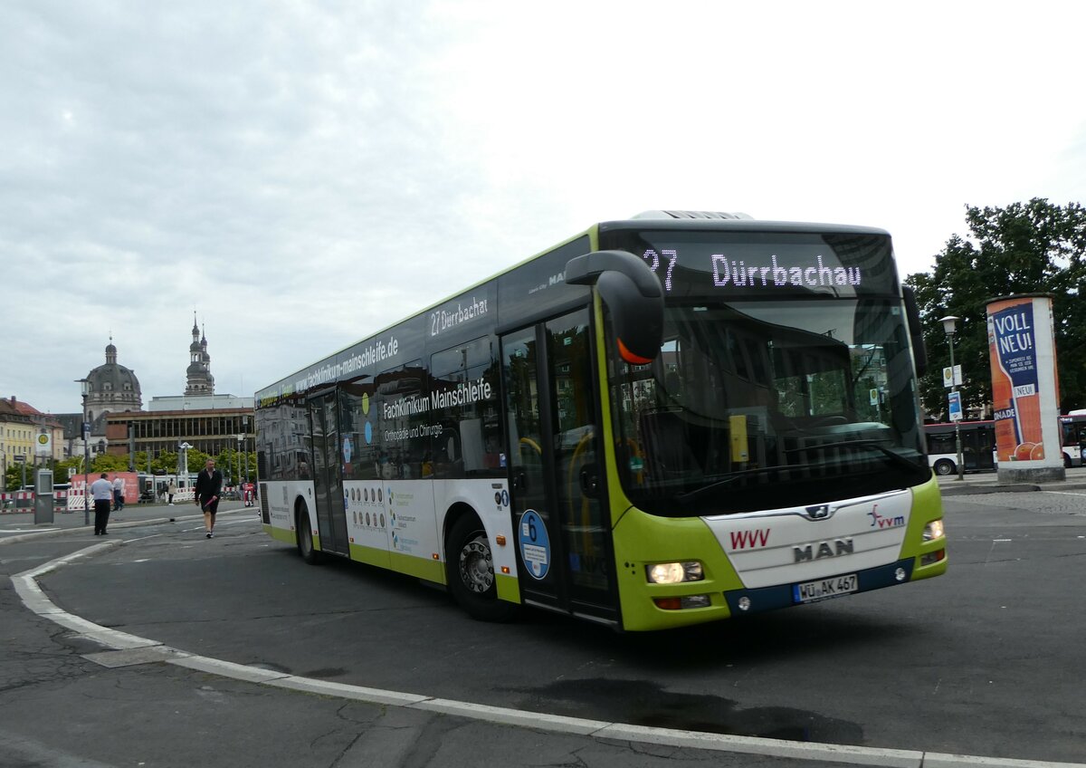 (254'339) - NVG W�rzburg - Nr. 467/W�-AK 467 - MAN am 29. August 2023 beim Bahnhof W�rzburg