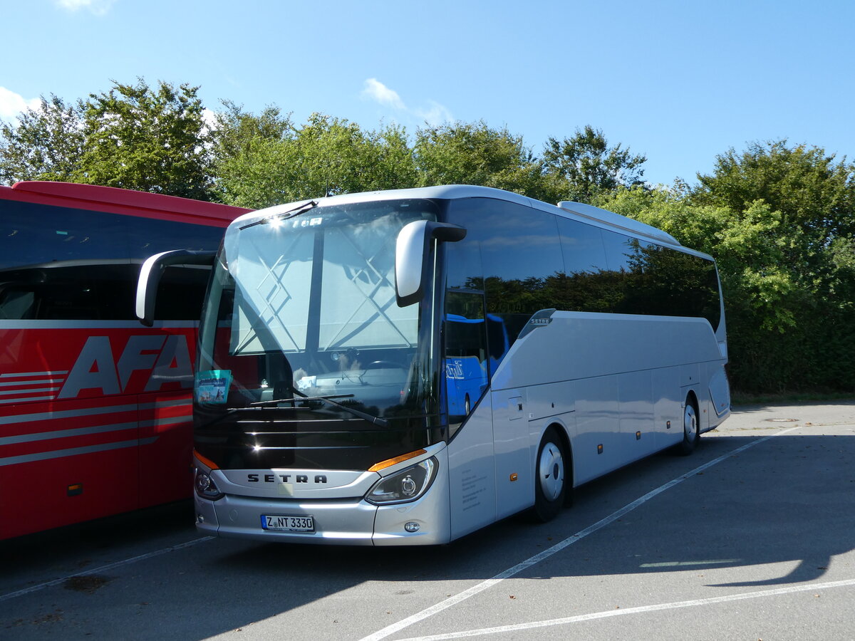 (254'575) - Beier, M�lsen - Z-NT 3330 - Setra am 1. September 2023 in Putgarten, Parkplatz