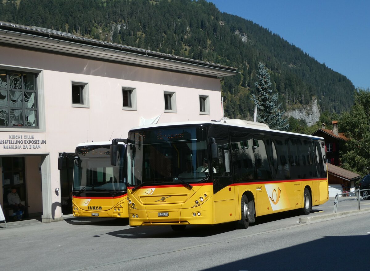 (254'892) - PostAuto Graub�nden - GR 162'976/PID 10'747 - Volvo am 8. September 2023 in Zillis, Dorf
