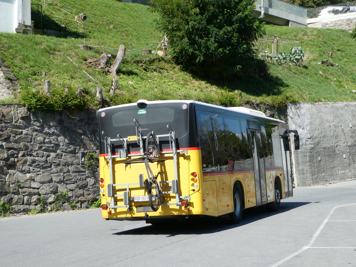 (254'913) - PostAuto Graub�nden - GR 162'980/PID 10'907 - Volvo am 8. September 2023 in Thusis, Postautostation