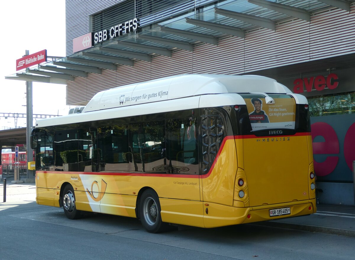 (254'943) - Gessinger, Bad Ragaz - GR 185'405/PID 11'902 - Heuliez-Iveco am 8. September 2023 beim Bahnhof Landquart
