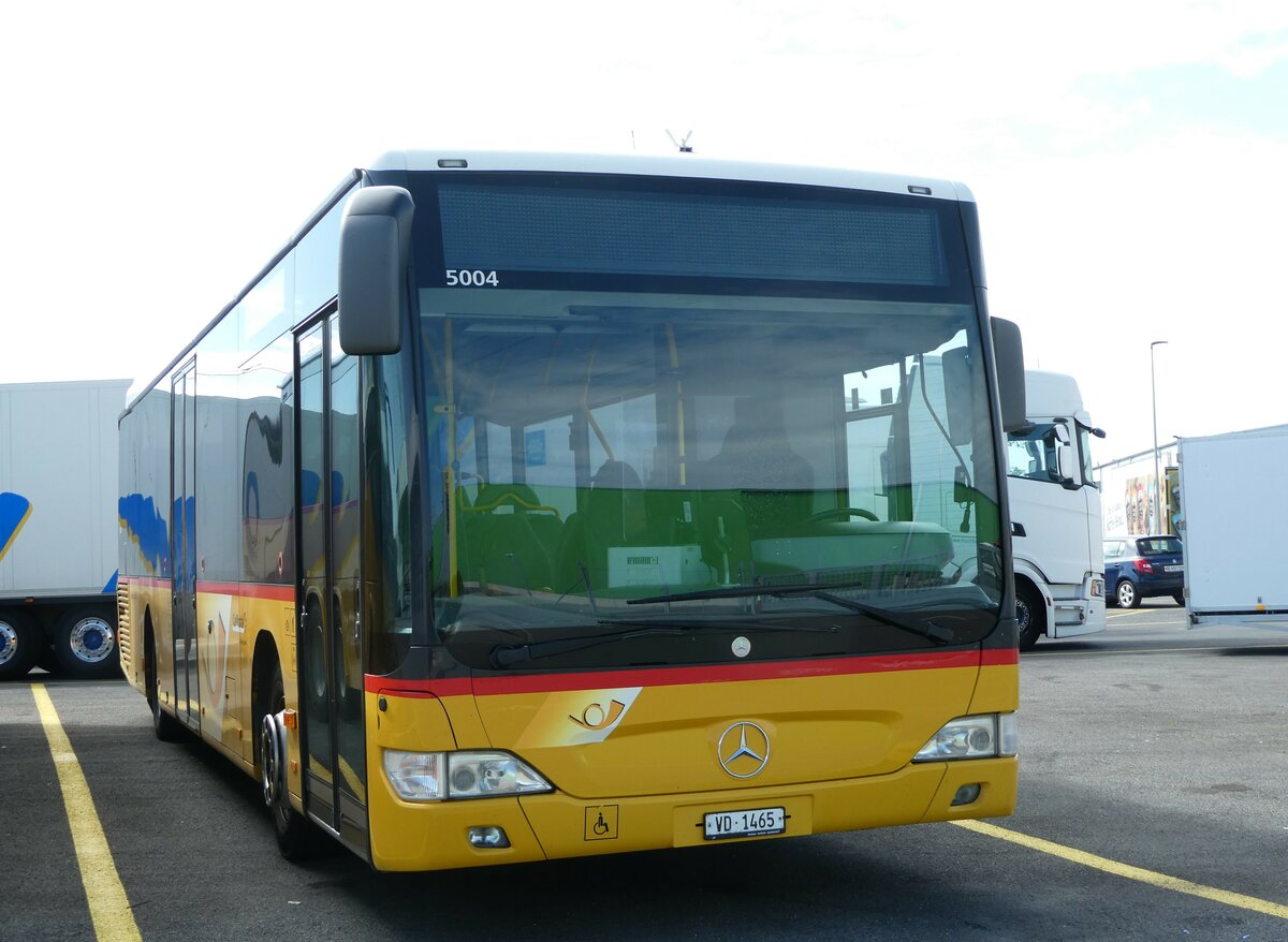 (255'208) - CarPostal Ouest - VD 1465/PID 5004 - Mercedes (ex TPB, S�deilles) am 16. September 2023 in Kerzers, Interbus