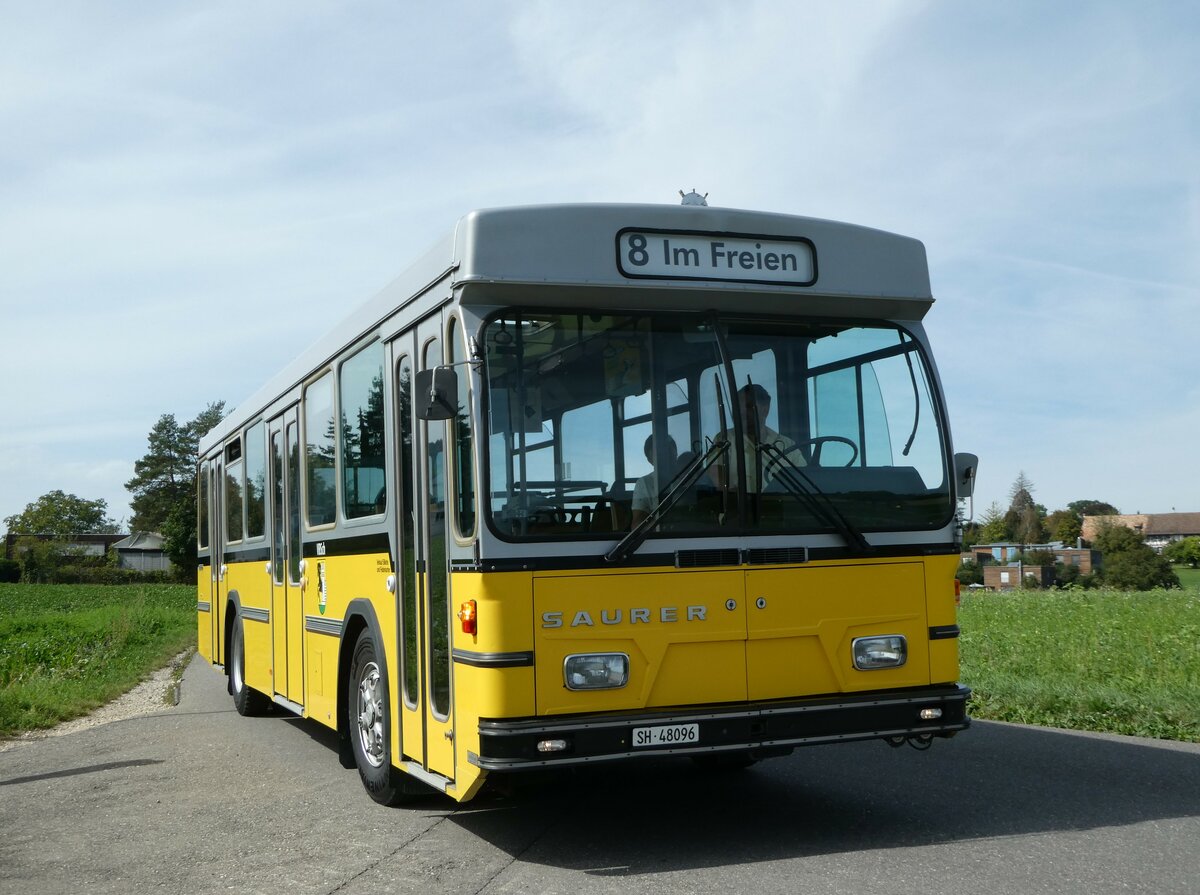 (255'317) - Wanner, Schleitheim - SH 48'096 - Saurer/Hess (ex Ruklic, Schaffhausen; ex VBSH Schaffhausen Nr. 40; ex VBSH Schaffhausen Nr. 19) am 17. September 2023 in Schaffhausen, V�geling�sschen