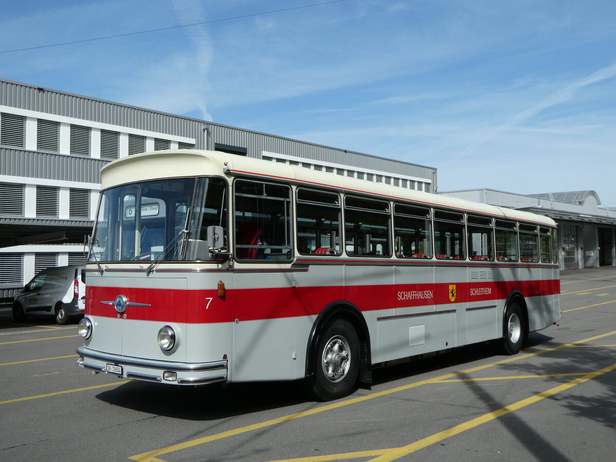 (255'355) - Borer, Neuhausen - Nr. 7/SH 19'684 - Saurer/T�scher (ex Heiniger, B�tzberg; ex ASS Schleitheim Nr. 22; ex ASS Schleitheim Nr. 7) am 17. September 2023 in Schaffhausen, Busdepot VBSH
