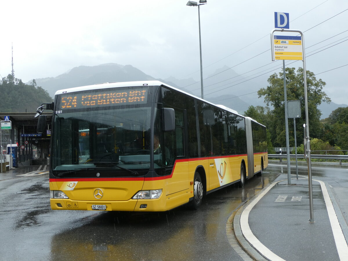(255'402) - PostAuto Ostschweiz - SZ 58'001/PID 5181 - Mercedes (ex Kistler, Reichenburg) am 18. September 2023 beim Bahnhof Ziegelbr�cke