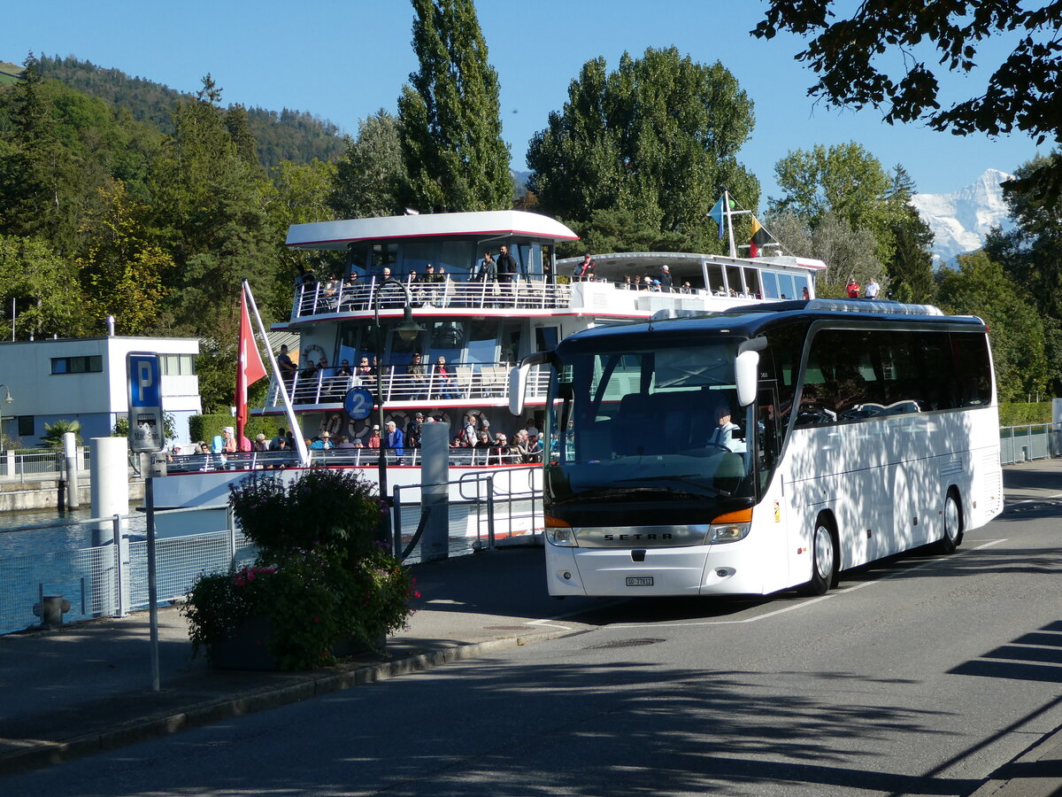 (255'546) - Zeltner, Neuendorf - SO 77'812 - Setra am 25. September 2023 bei der Schiffl�ndte Thun