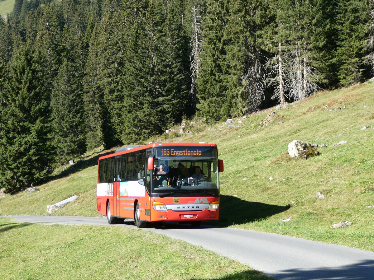 (255'771) - AFA Adelboden - Nr. 24/BE 26'701/PID 10'040 - Setra am 1. Oktober 2023 bei der Engstlenalp (Einsatz: PostAuto f�r Engstlenalp-Bus)