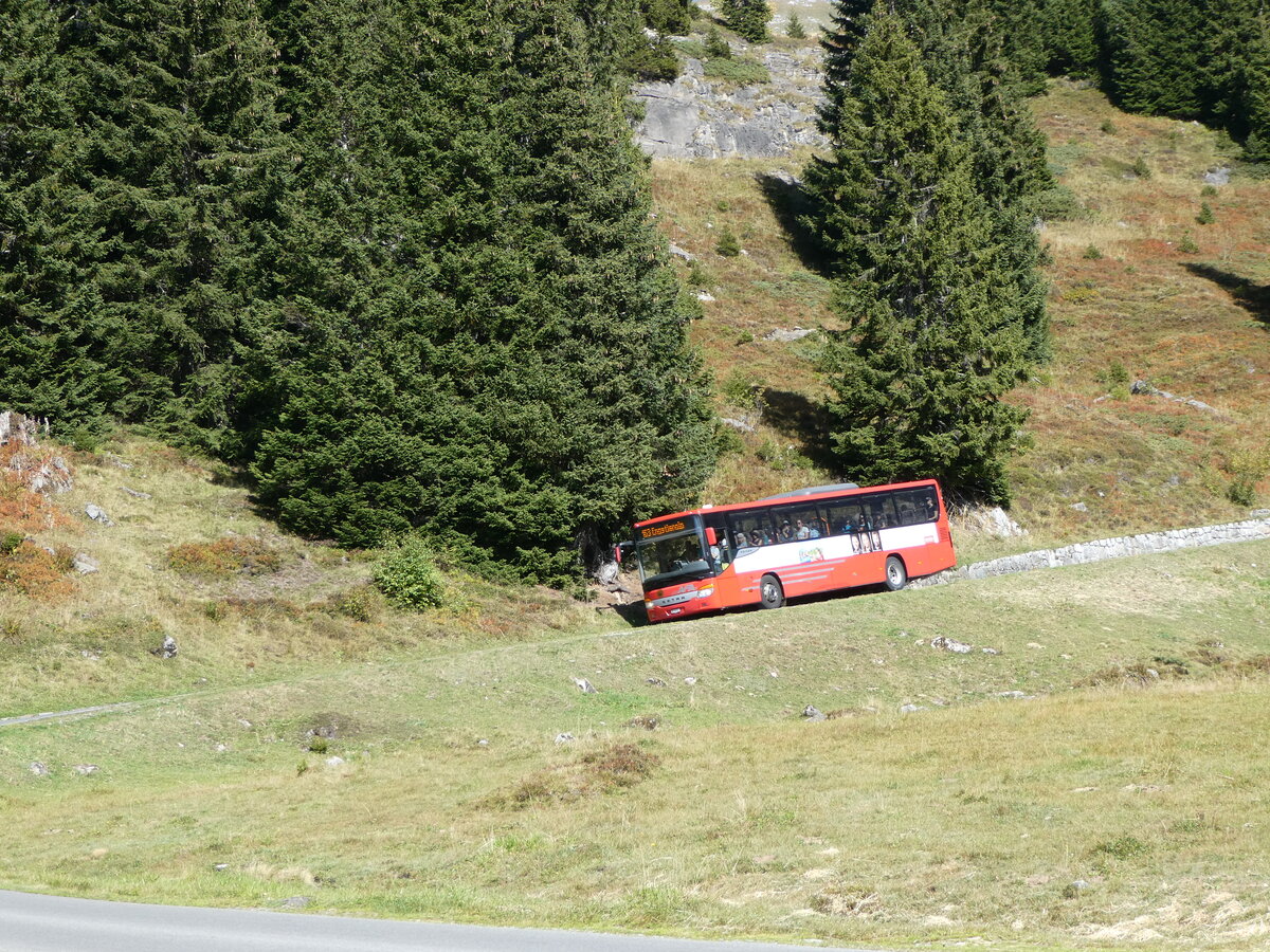 (255'782) - AFA Adelboden - Nr. 24/BE 26'701/PID 10'040 - Setra am 1. Oktober 2023 bei der Engstlenalp (Einsatz: PostAuto f�r Engstlenalp-Bus)