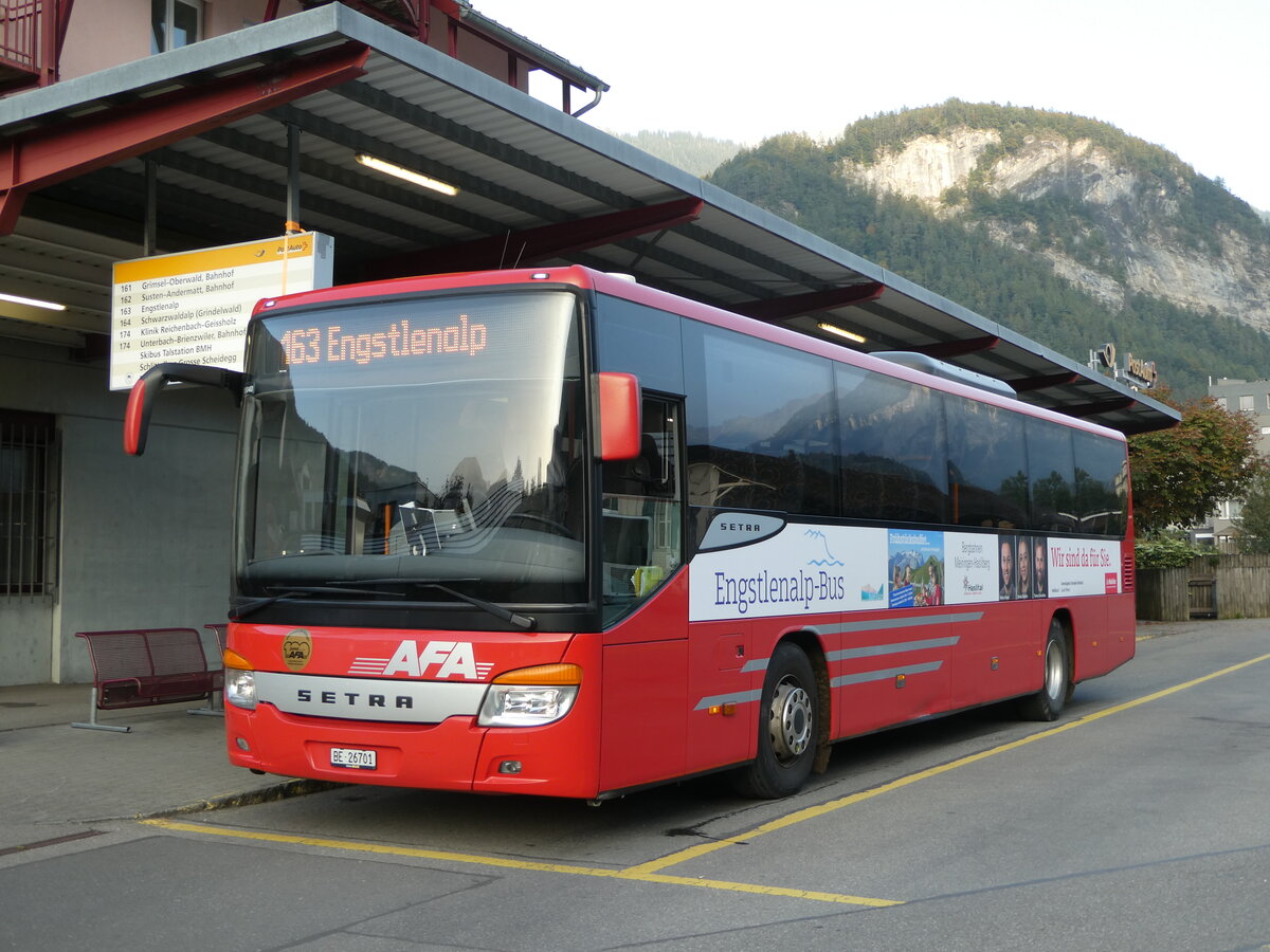 (255'798) - AFA Adelboden - Nr. 24/BE 26'701/PID 10'040 - Setra am 1. Oktober 2023 in Meiringen, Postautostation (Einsatz: PostAuto f�r Engstlenalp-Bus)