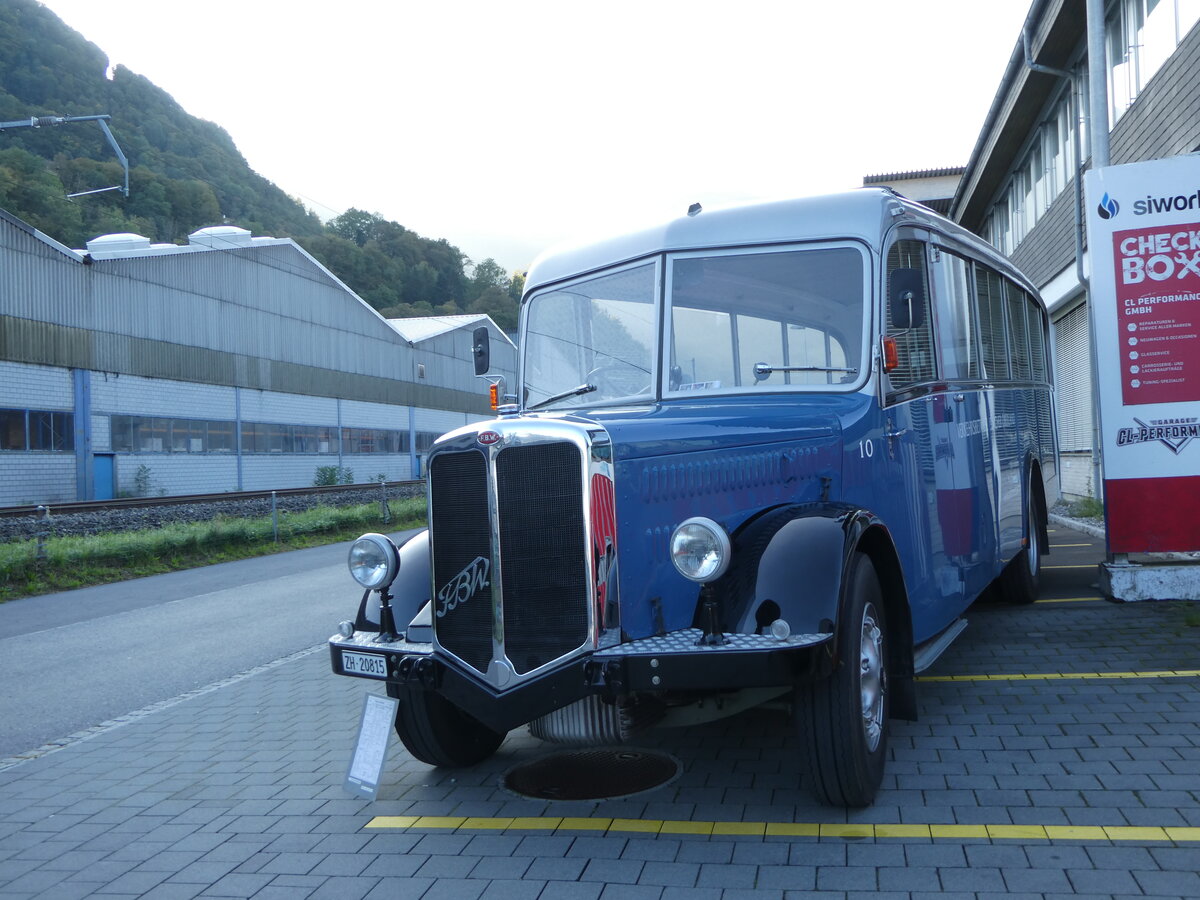 (255'891) - Murer, Jona - Nr. 10/ZH 20'815 - FBW/T�scher (ex VZO Gr�ningen Nr. 10; ex Richter, Z�rich; ex VZO Gr�ningen Nr. 10) am 7. Oktober 2023 in N�fels, FBW-Museum