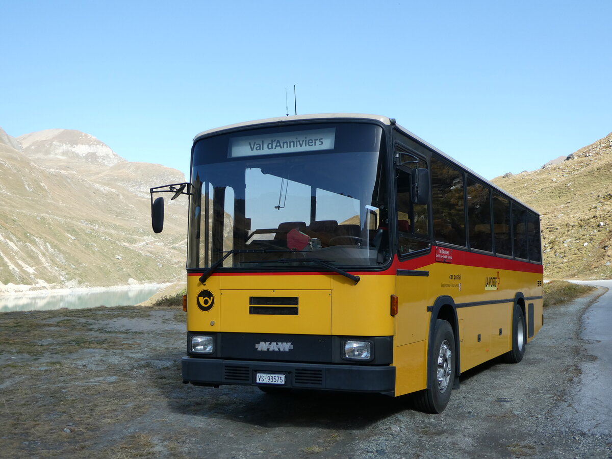 (256'027) - Oser, B�rchen - VS 93'575 - NAW/Lauber (ex Epiney, Ayer PID 1076) am 8. Oktober 2023 in Moiry, Lac de Moiry