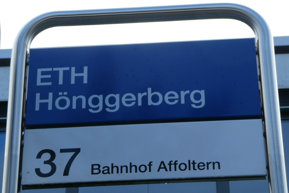 (256'215) - ZVV-Haltestellenschild - Z�rich, ETH H�nggerberg - am 21. Oktober 2023