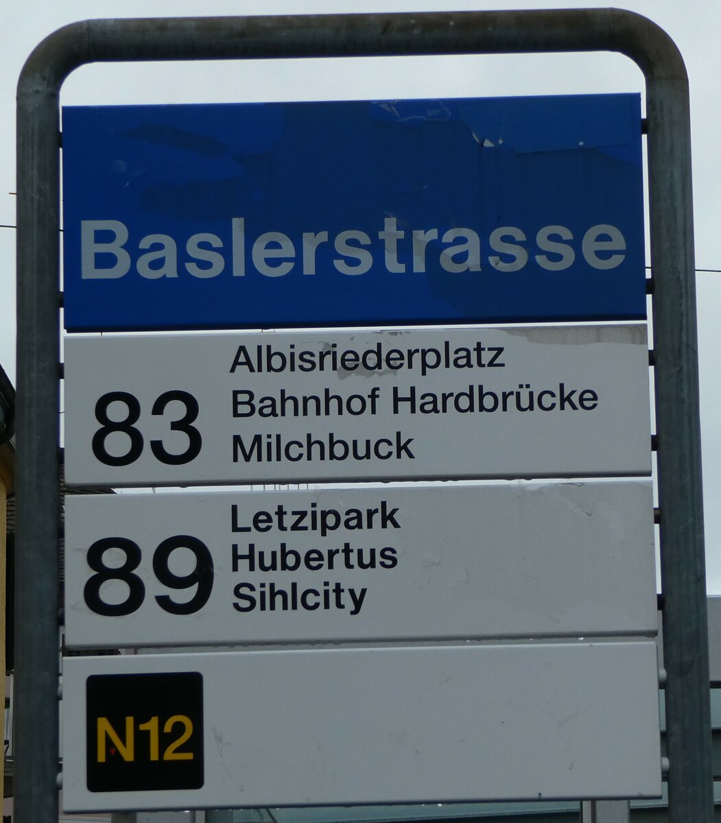 (256'281) - ZVV-Haltestellenschild - Z�rich, Baslerstrasse - am 21. Oktober 2023