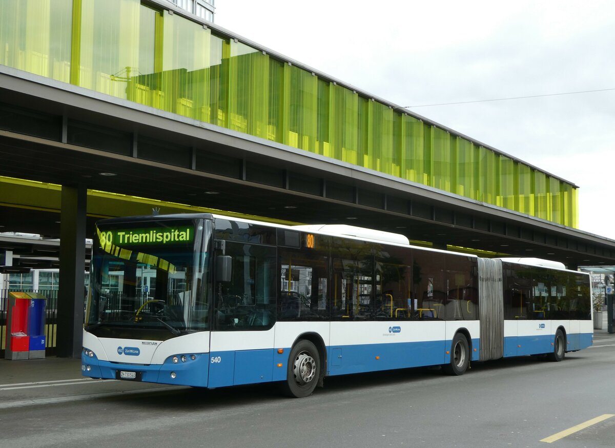 (256'294) - VBZ Z�rich - Nr. 540/ZH 730'540 - Neoplan am 21. Oktober 2023 beim Bahnhof Z�rich Oerlikon
