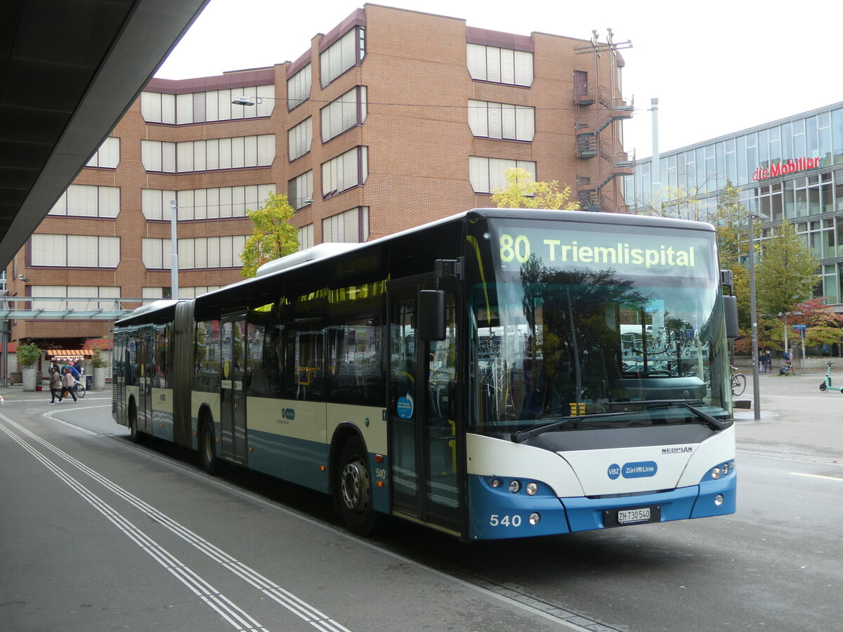 (256'297) - VBZ Z�rich - Nr. 540/ZH 730'540 - Neoplan am 21. Oktober 2023 beim Bahnhof Z�rich Oerlikon